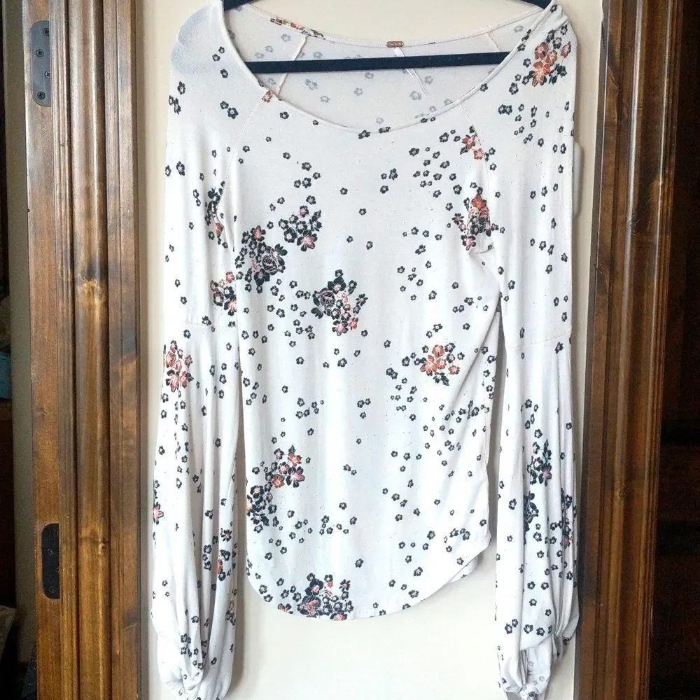 Free People-To The Tropics Tee.. Size L